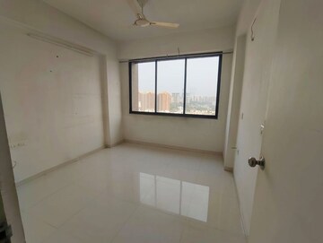 Room in 3 BHK Apartment at Shivalik Sharda Park View, Shela – for Rent