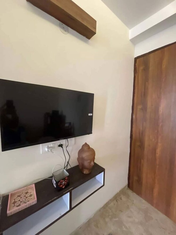undefined, saket 1 Bedroom 500 Sq.Ft. Apartment In Saket Delhi 9808501