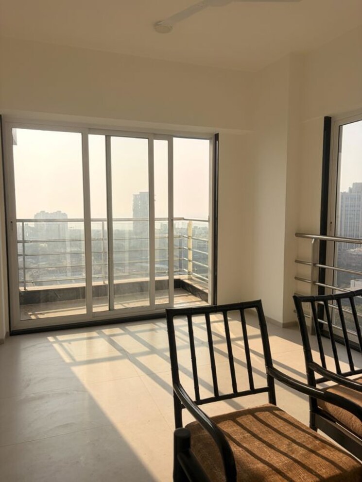 Room, queens-court-worli 3.5 Bedroom 3180 Sq.Ft. Apartment In Worli Mumbai 9808511