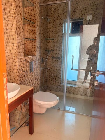 Bathroom in 3.5 BHK Apartment at Queens Court Worli, Worli – for Rent