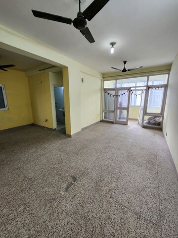 Room in 2 BHK Apartment at Karthik Apartment, Sector 21c – for Rent