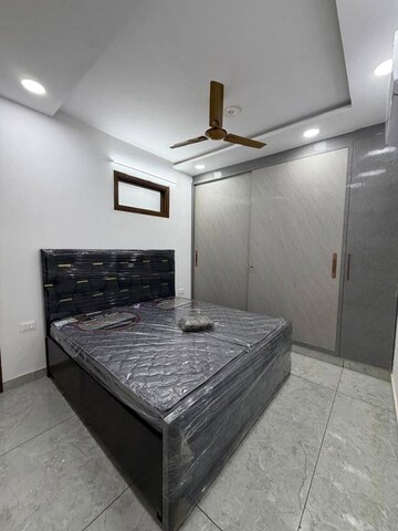 Bedroom in 2 BHK Apartment at Saket – for Rent
