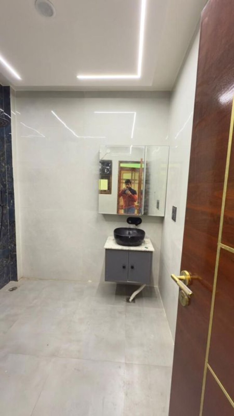 Bathroom, hawelia-valenova-park 3 Bedroom 1470 Sq.Ft. Apartment In Tech Zone 4 Greater Noida Greater Noida 9808539