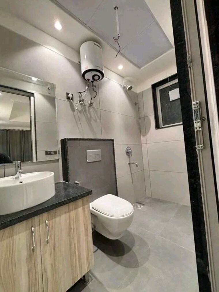 Bathroom, chattarpur 2 Bedroom 900 Sq.Ft. Builder Floor In Chattarpur Delhi 9808548