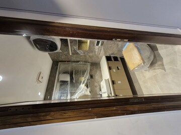 Furnished Amenities in 4 BHK Builder Floor at BPTP Astaire Gardens, Sector 70a – for Sale