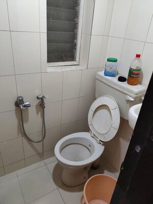 Bathroom in 3 BHK Apartment at Venus Apartments Cuffe Parade, Cuffe Parade – for Sale