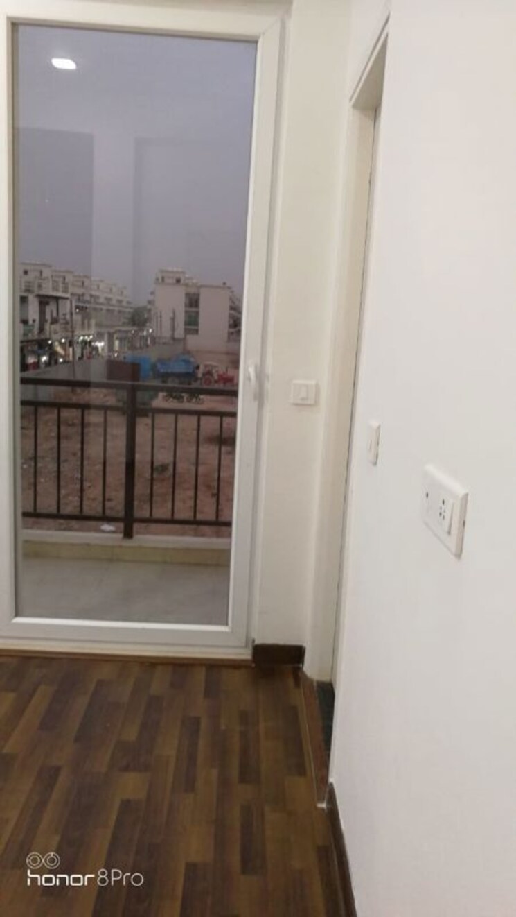 Balcony, ansal-api-esencia 3.5 Bedroom 2000 Sq.Ft. Builder Floor In Sector 67 Gurgaon 9808591