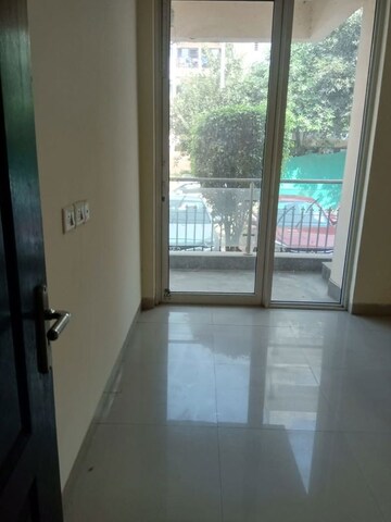 Room in 3.5 BHK Builder Floor at Ansal API Esencia, Sector 67 – for Rent
