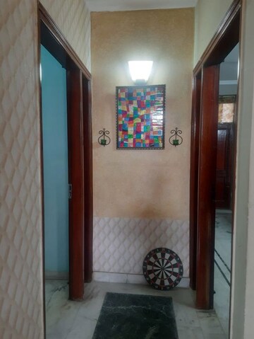 Building Lobby in 2.5 BHK Villa at Sector 49 – for Rent