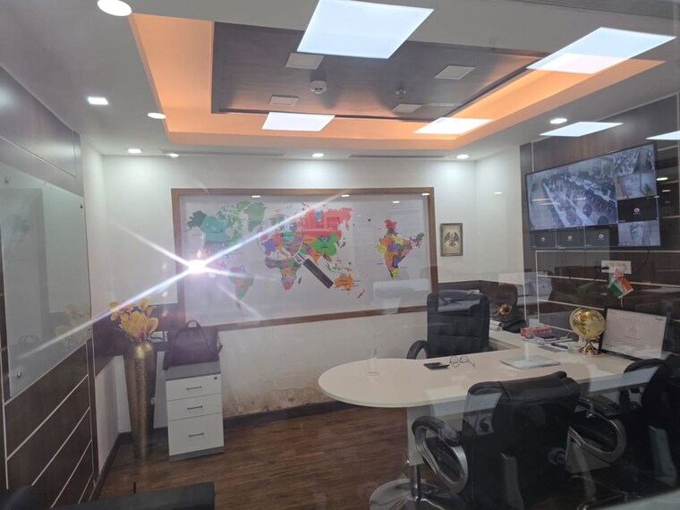 Team Area, spaze-itech-park Commercial Office Space 3000 Sq.Ft. In Sispal Vihar Gurgaon 9808623