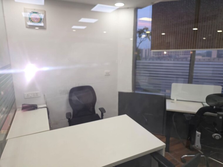 Team Area, spaze-itech-park Commercial Office Space 3000 Sq.Ft. In Sispal Vihar Gurgaon 9808623