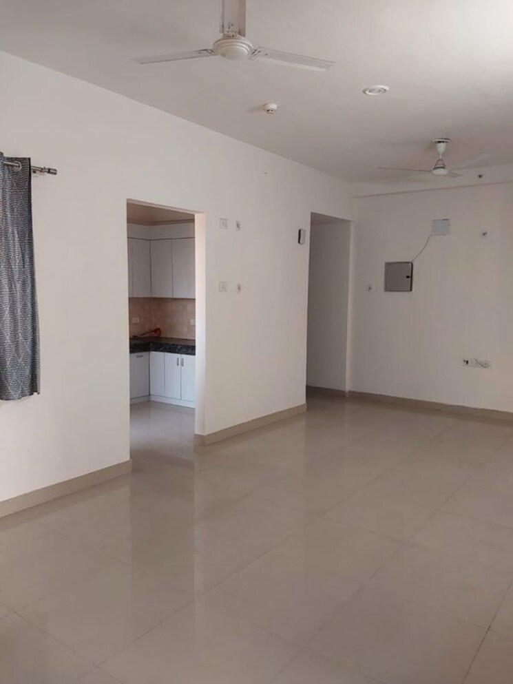 Room, crc-sublimis 2 Bedroom 982 Sq.Ft. Apartment In Sector 1 Greater Noida Greater Noida 9808543