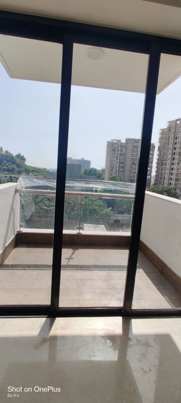 2 BHK Apartment For Rent in Shapoorji Pallonji Vicinia, Powai