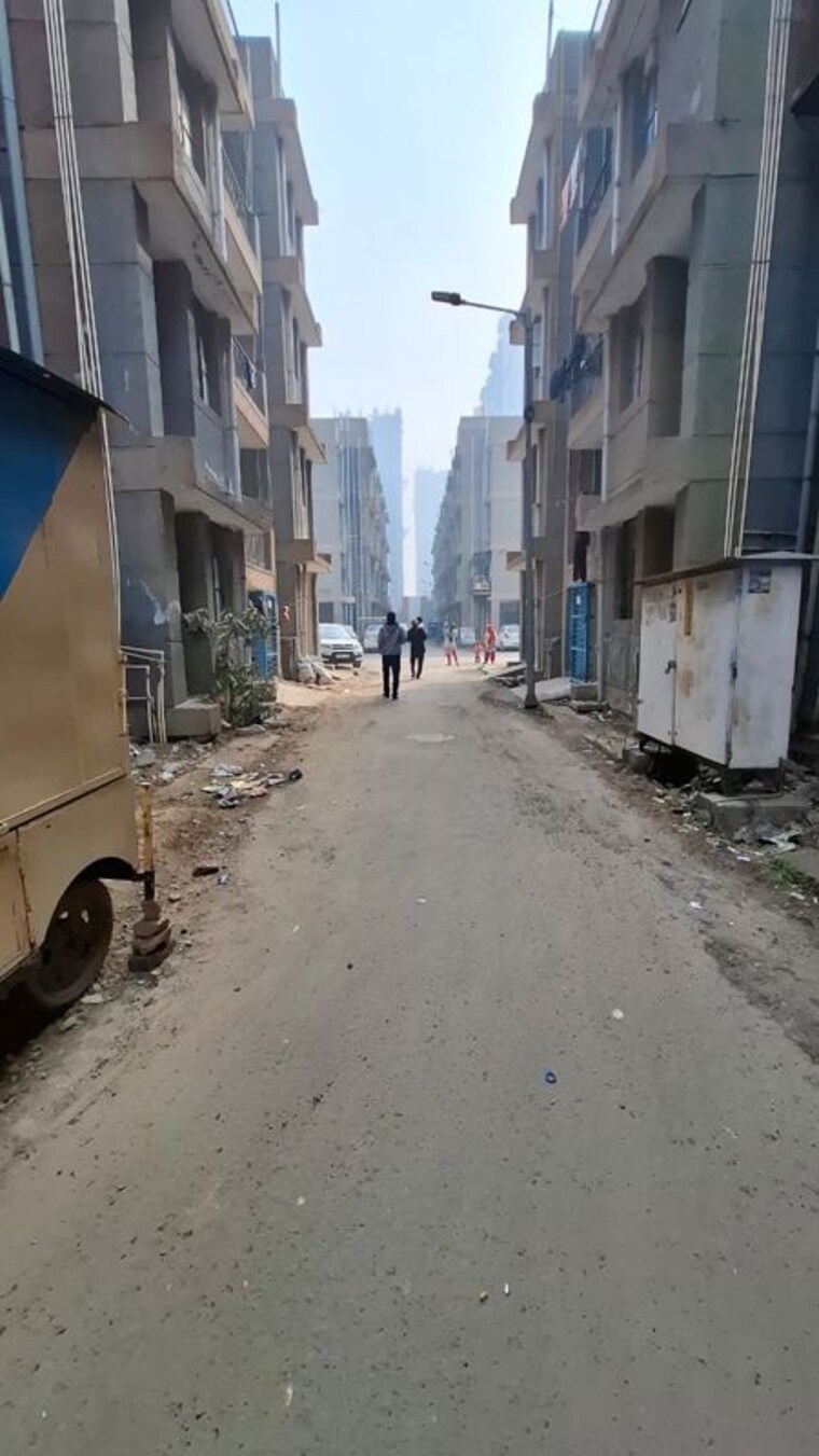 Exterior View, sector 10 greater noida 1.5 Bedroom 30 Sq.Mt. Apartment In Sector 10 Greater Noida Greater Noida 9808656