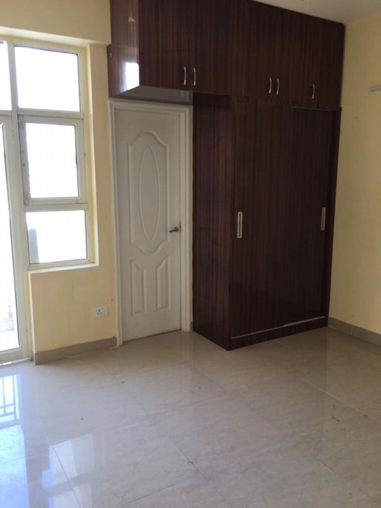 Room, shree-vardhman-mantra 2 Bedroom 800 Sq.Ft. Apartment In Sector 67 Gurgaon 9808634