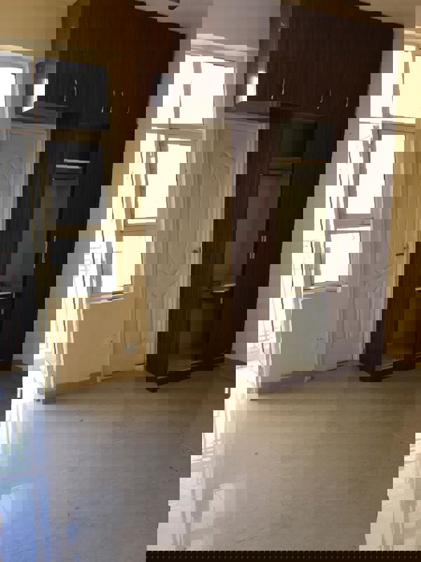 2 BHK Apartment For Rent in Shree Vardhman Mantra