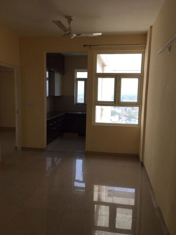 Room in 2 BHK Apartment at Shree Vardhman Mantra, Sector 67 – for Rent