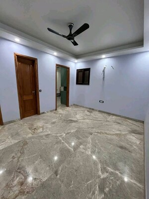 Room in 3 BHK Builder Floor at Chattarpur – for Rent