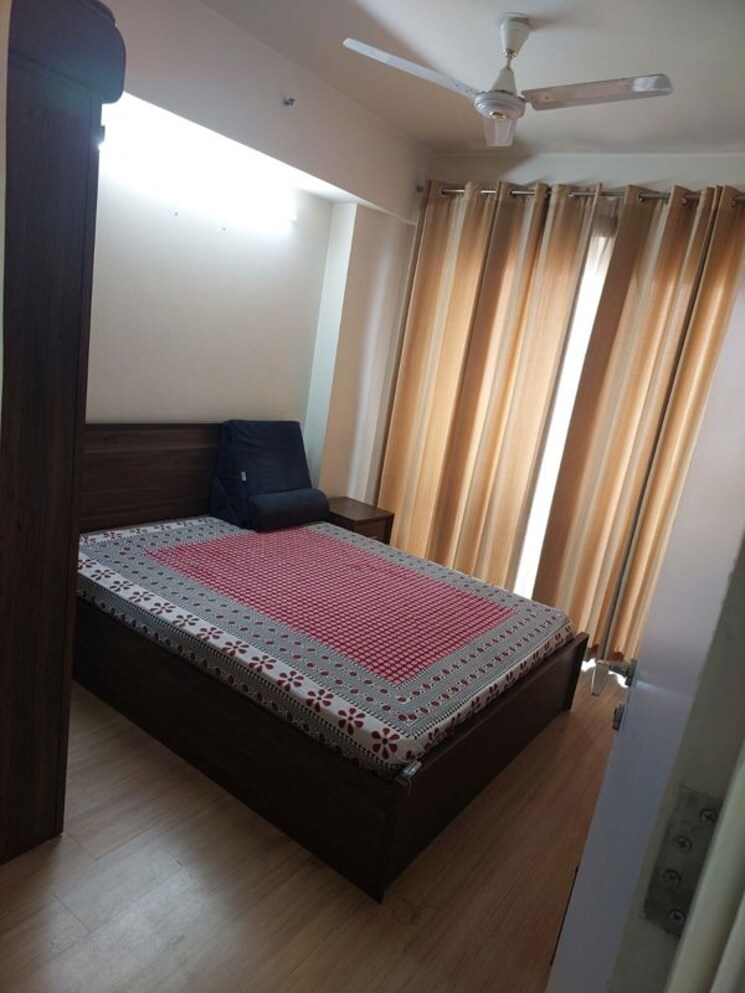 Bedroom, dlf-the-skycourt 3 Bedroom 1930 Sq.Ft. Apartment In Sector 86 Gurgaon 9808679