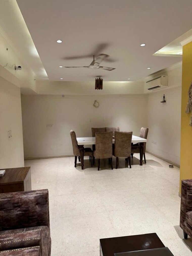 Master Bedroom, dlf-the-skycourt 3 Bedroom 1846 Sq.Ft. Apartment In Sector 86 Gurgaon 9808647