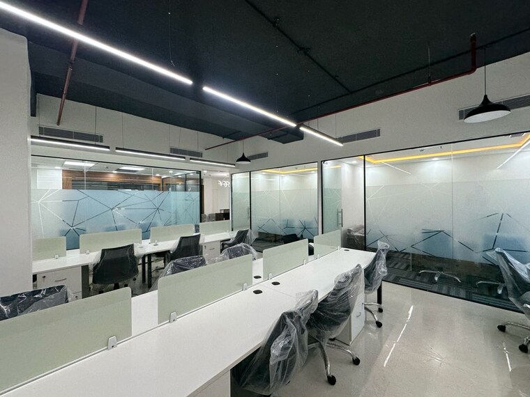 Team Area, vipul-business-park Commercial Office Space 1550 Sq.Ft. In Tikri Gurgaon 9808710