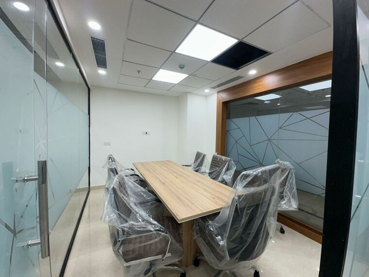 Team Area, vipul-business-park Commercial Office Space 1550 Sq.Ft. In Tikri Gurgaon 9808710