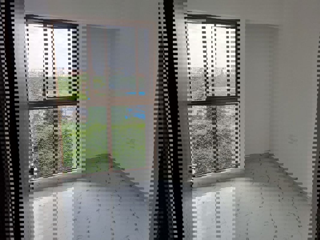 2 BHK + Pooja Room Apartment For Sale in Raymond Ten X Habitat