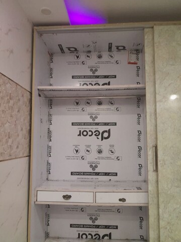  Shop For Rent in Vikas Puri