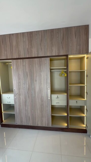 Room in 1.5 BHK Apartment at Brigade El Dorado, Bagaluru – for Rent