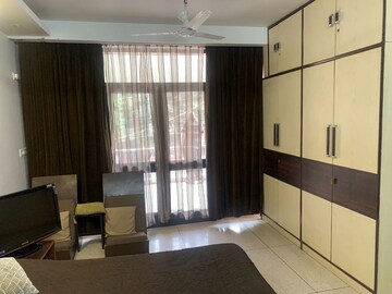 Living Room in 3 BHK Independent House at Hauz Khas – for Rent