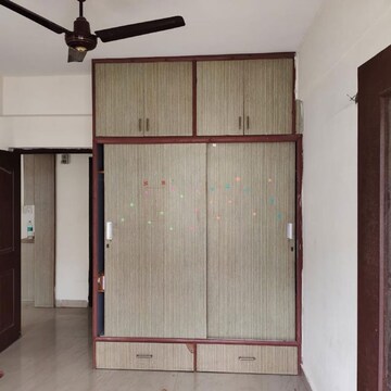 Room in 3 BHK Apartment at TDI City Kingsbury, Sector 61 – for Sale