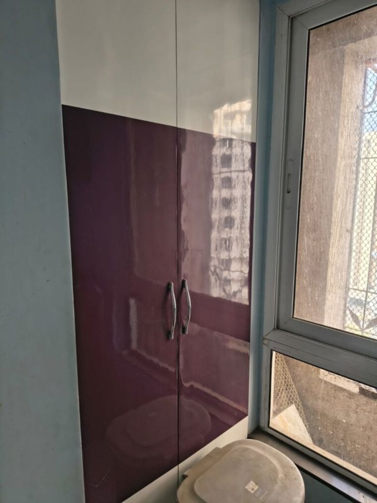 Bathroom, puranik-rumah-bali 1.5 Bedroom 500 Sq.Ft. Apartment In Ghodbunder Road Thane 9808582