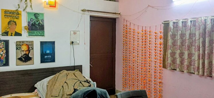 Bedroom, govindpuri 6+ Bedroom 3000 Sq.Ft. Independent House In Govindpuri Delhi 9781644