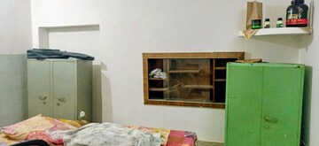 Room in 6+ BHK Independent House at Govindpuri – for Sale