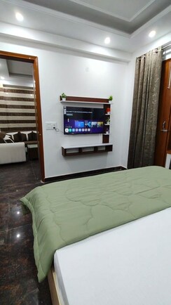 2 BHK Builder Floor For Rent in Super Mart 1