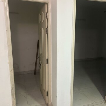 Building Lobby in 3.5 BHK Builder Floor at Sector 63 – for Rent