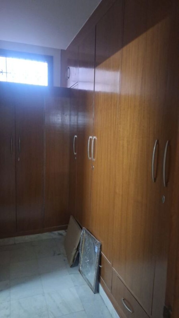 undefined, rwa-apartments-sector-40 3 Bedroom 200 Sq.Mt. Independent House In Sector 40 Noida 9808848