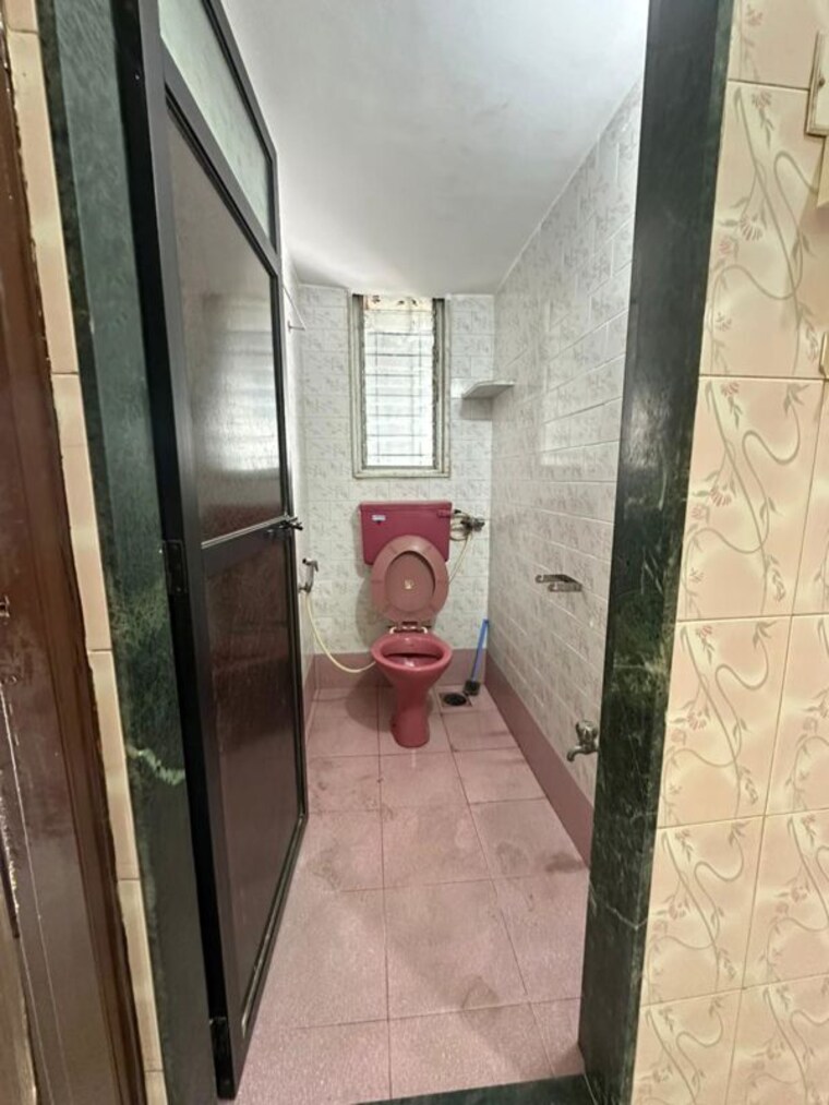 Bathroom, eden-villa-chs 1 Bedroom 450 Sq.Ft. Apartment In Dahisar West Mumbai 9808857