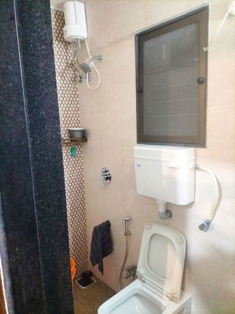 Bathroom, bhoomi-samarth 1 Bedroom 550 Sq.Ft. Apartment In Goregaon East Mumbai 9808849