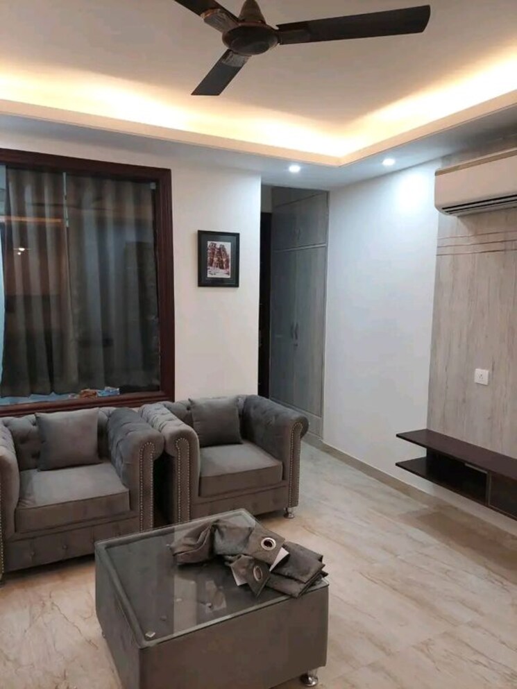 Living Room, chattarpur 1 Bedroom 500 Sq.Ft. Builder Floor In Chattarpur Delhi 9808877