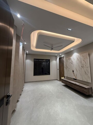 Building Lobby in 4 BHK Builder Floor at Sector 85 – for Sale