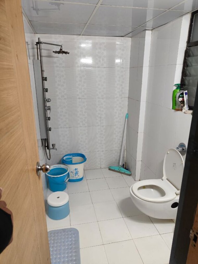 Bathroom, wanowrie 3 Bedroom 1337 Sq.Ft. Apartment In Wanowrie Pune 9808872