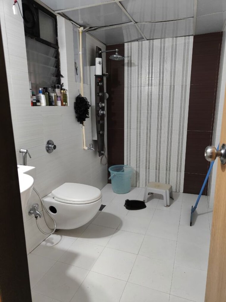Bathroom, wanowrie 3 Bedroom 1337 Sq.Ft. Apartment In Wanowrie Pune 9808872