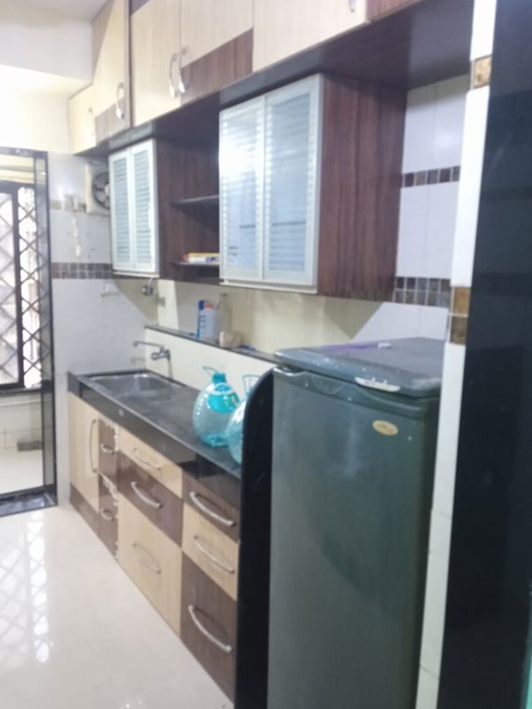 Kitchen, ashish-swapnalok-towers 3 Bedroom 1350 Sq.Ft. Apartment In Goregaon East Mumbai 9808879