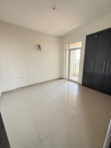 Room in 4 BHK Apartment at Artique Uptown Skylla, International Airport Road – for Sale