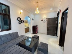 2 BHK Apartment For Rent in Saket