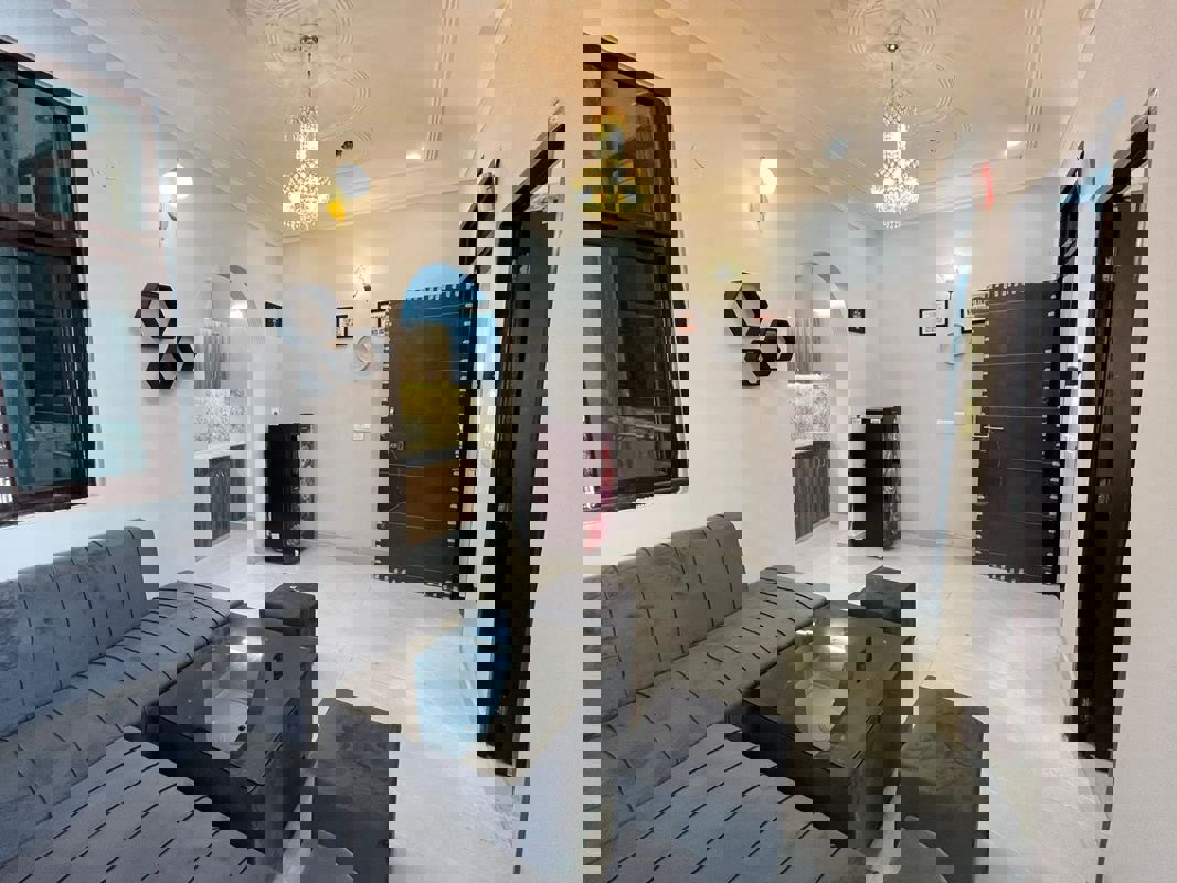 2 BHK Apartment For Rent in Saket