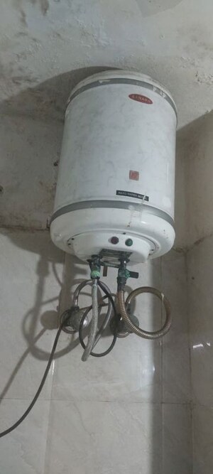 Bathroom in 1 RK Apartment at Lord Mahavira Apartment, Sector 29 – for Rent