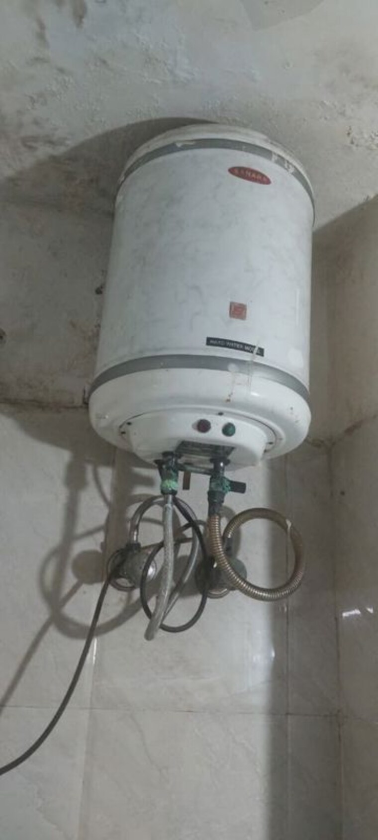 Bathroom, lord-mahavira-apartment 1 RK 400 Sq.Ft. Apartment In Sector 29 Noida 9808908