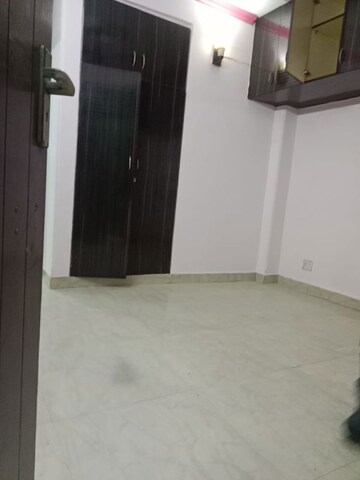 Room in 1 BHK Builder Floor at Neb Sarai – for Rent